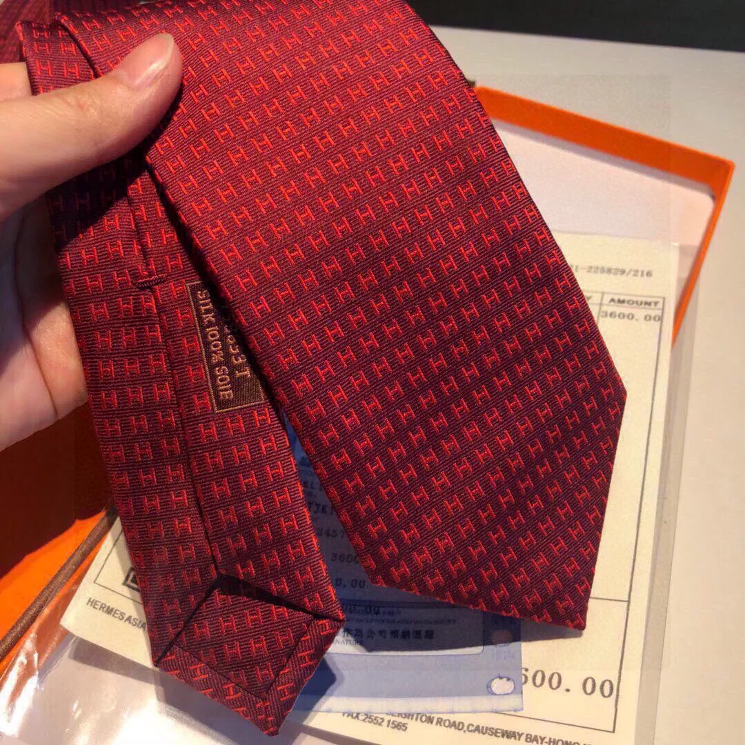 Alternative view of Hermes Faconnee H Tie Cardinal Hermes Men Tie 44