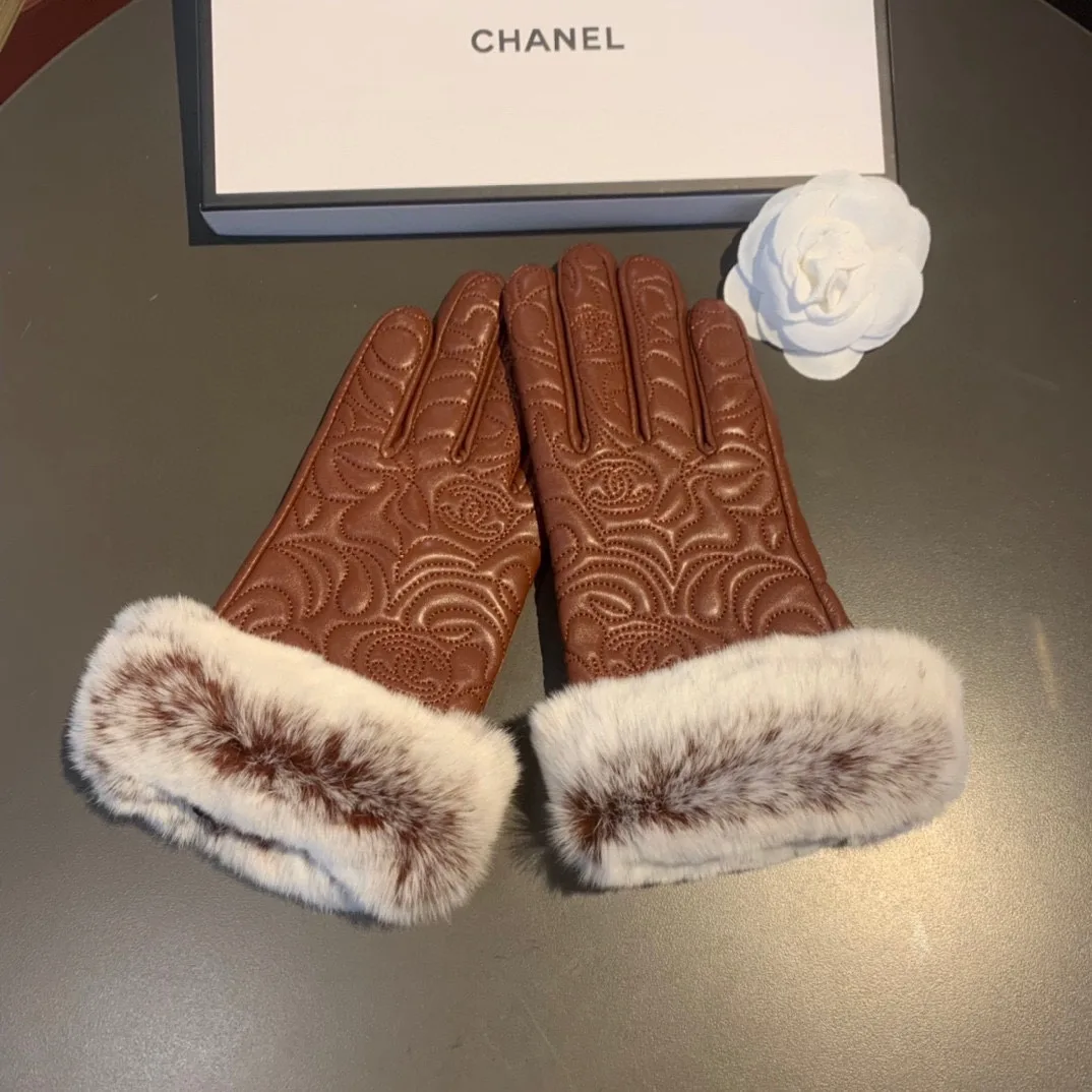 Chanel Gloves In