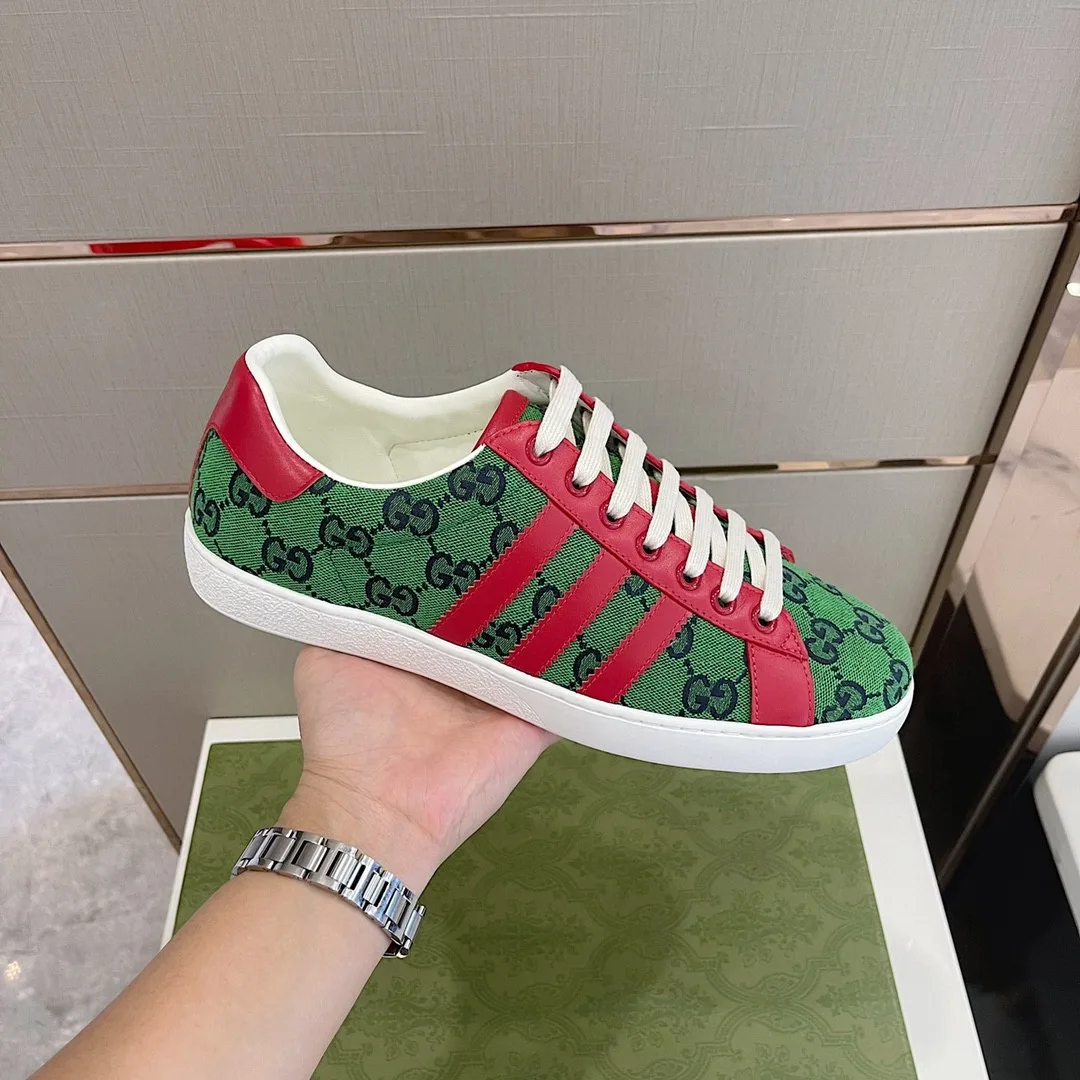 Gucci x Adidas Men’s GG Sneakers Green Red - Image 2