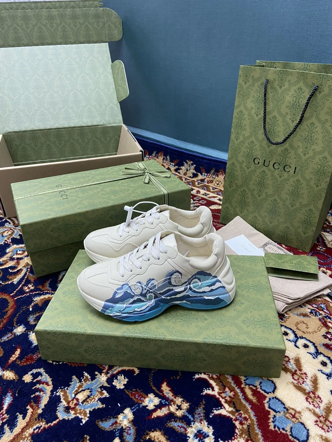 Gucci Rhyton Sneaker