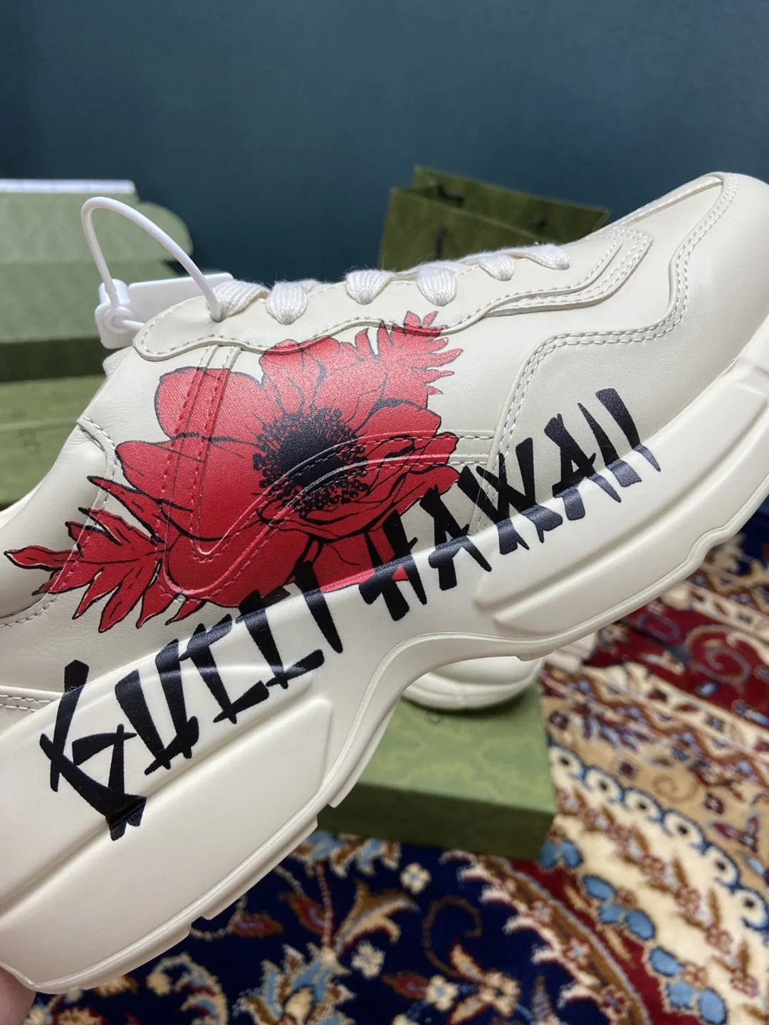 Gucci Rhyton Sneakers With Gucci Hawaii Poppy Print White Ivory - Image 3