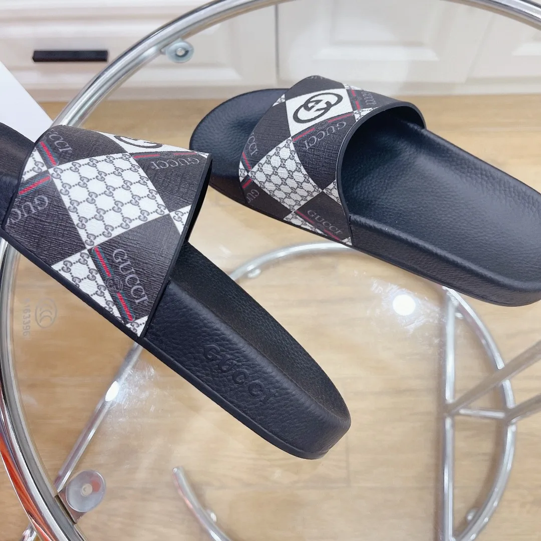 Gucci Women’s Logo GG Supreme Slides With Web Black - Image 5