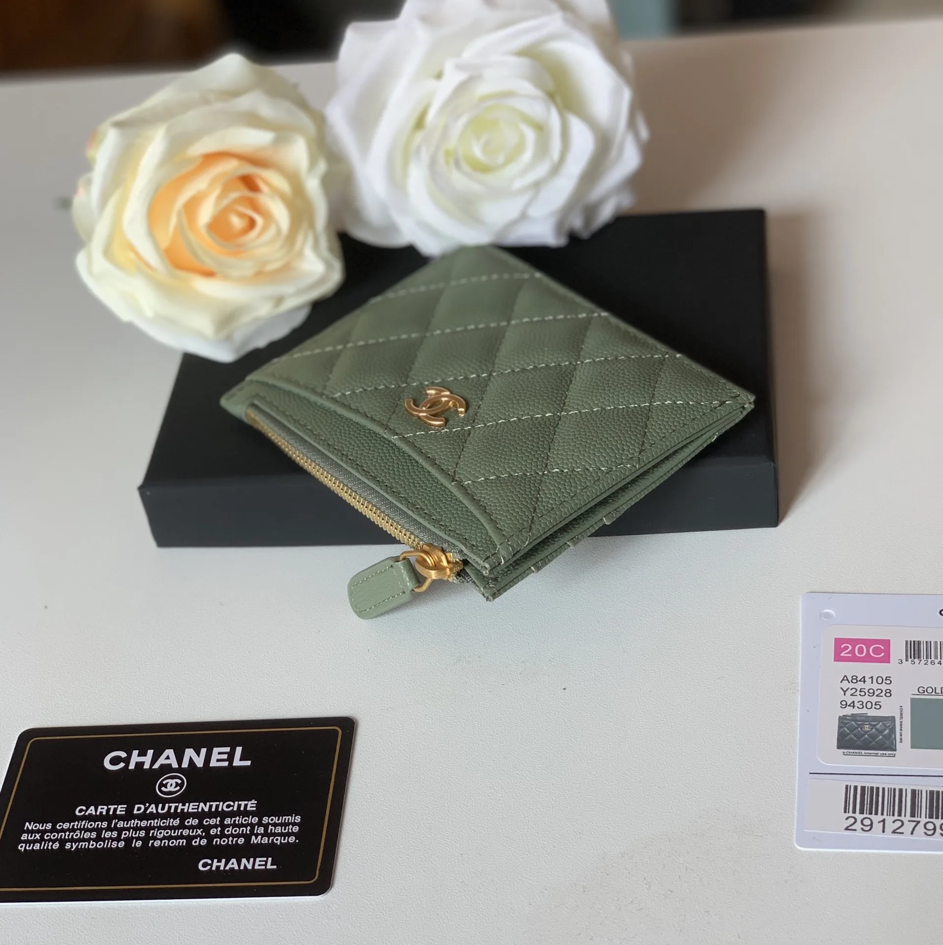 Chanel Flat Card Holder Olive Bag / - Image 9