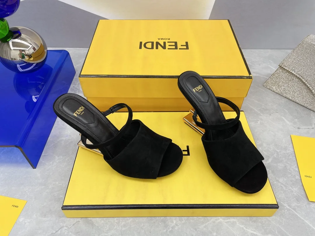 Fendi First Black Velvet High-Heeled Sandals - Image 5