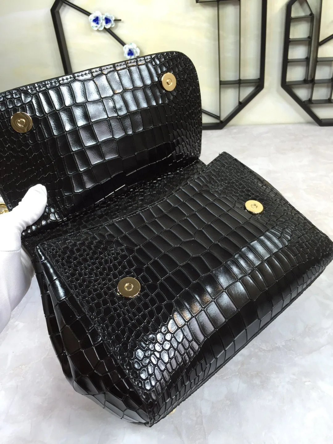 Dolce & Gabbana Medium Sicily Bag In Foiled Crocodile-Print Black / DG - Image 8
