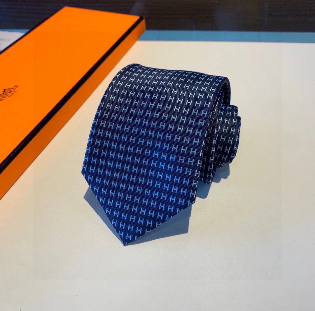 Hermes Faconnee H Bicolore Tie Marine/Bleu Hermes Men Tie 17 - Image 4