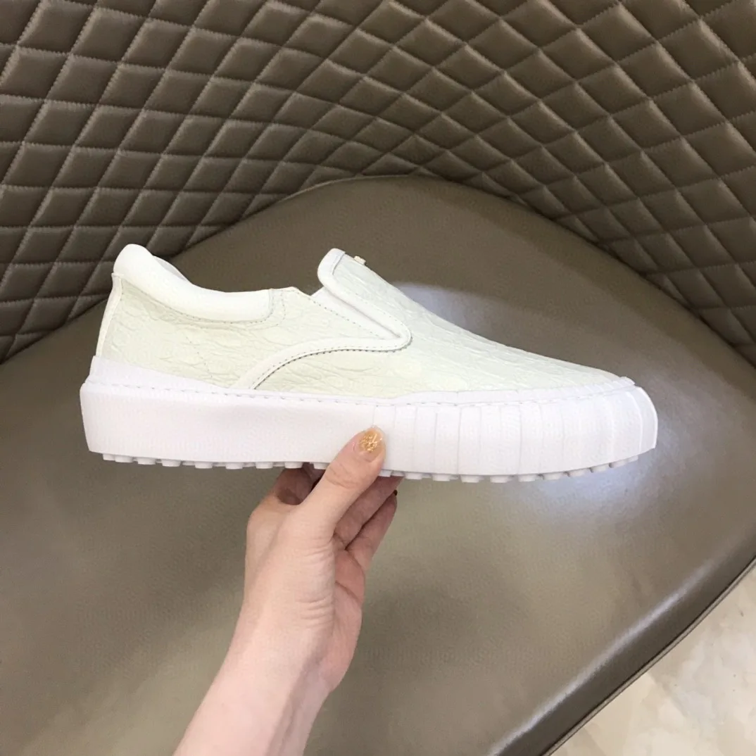 Fendi Force Slip On Sneakers White 7E1454 - Image 4
