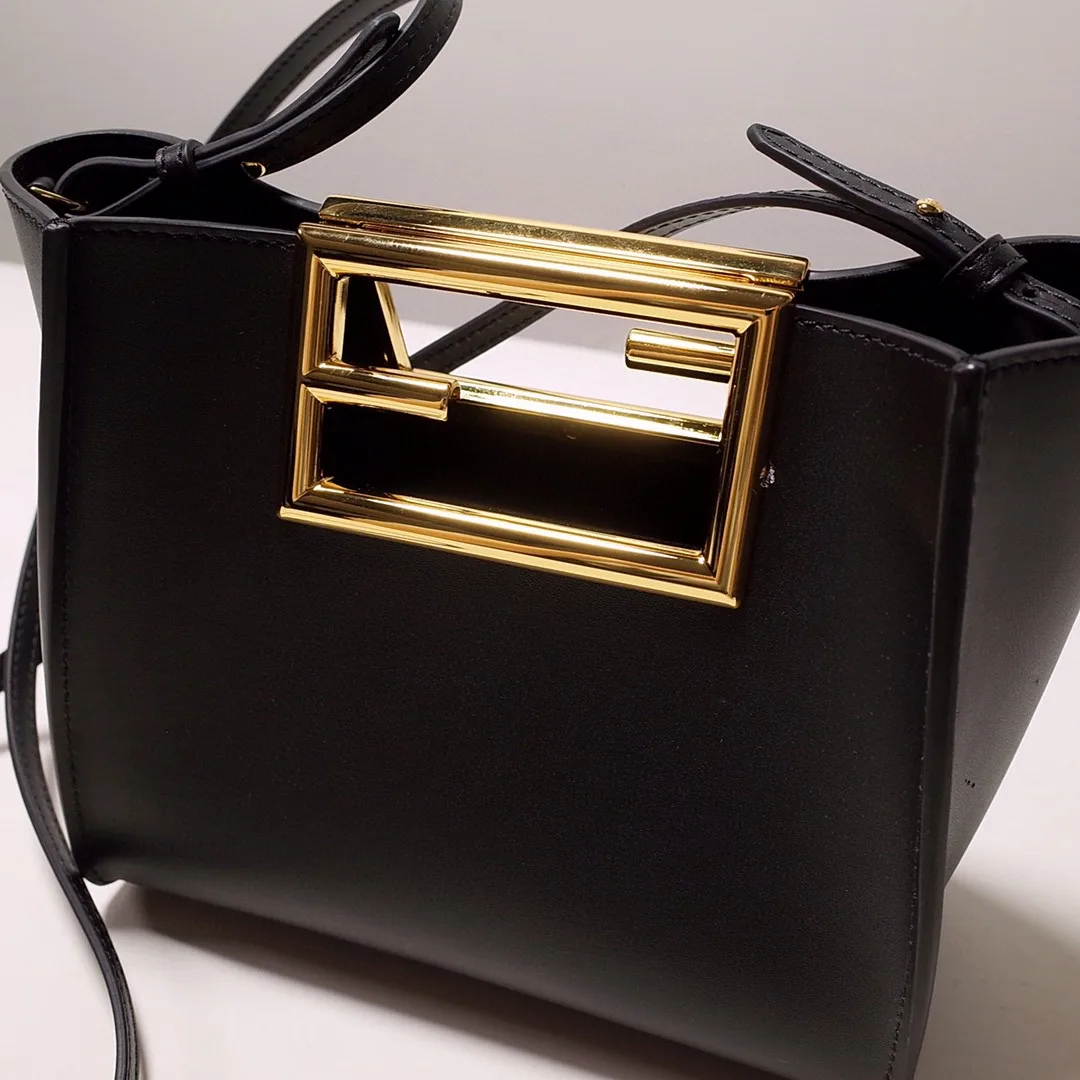 Fendi Way Small Black Bag For Woman / 8BS054AAIWF0KUR - Image 3