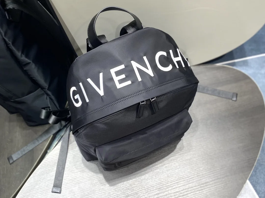 Givenchy Essentiel U Backpack Black , Backpacks / GVC - Image 4