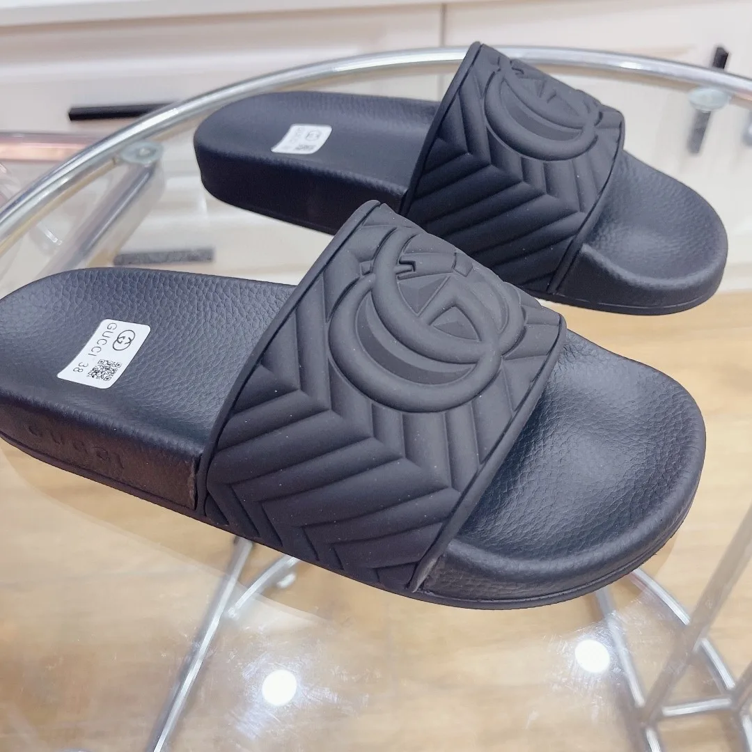 Gucci Mens Quilted GG Rubber Slide Black - Image 5