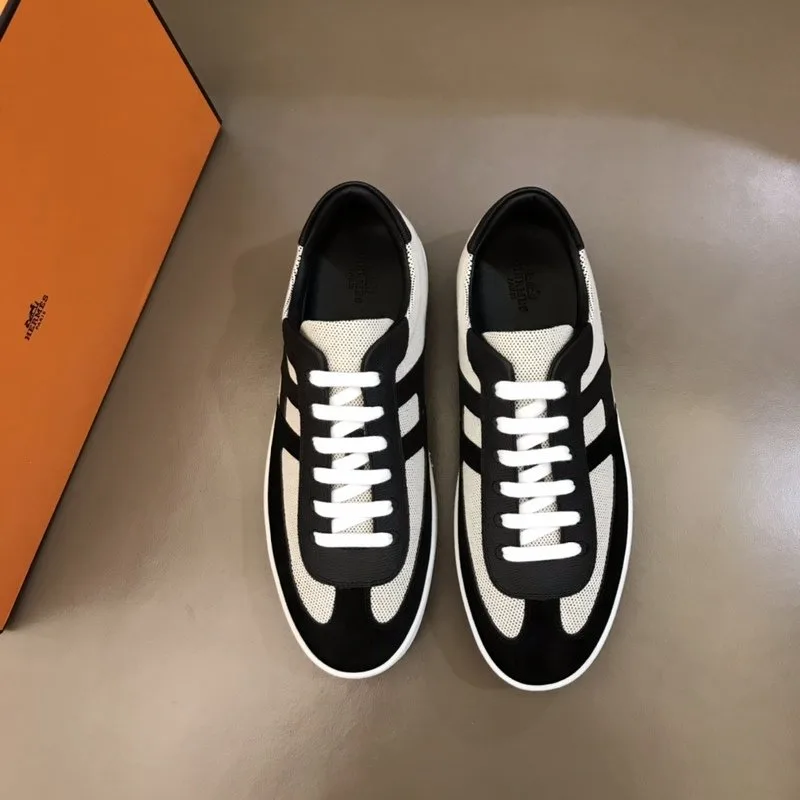 Hermes Boomerang Sneaker Beige/Black - Image 3