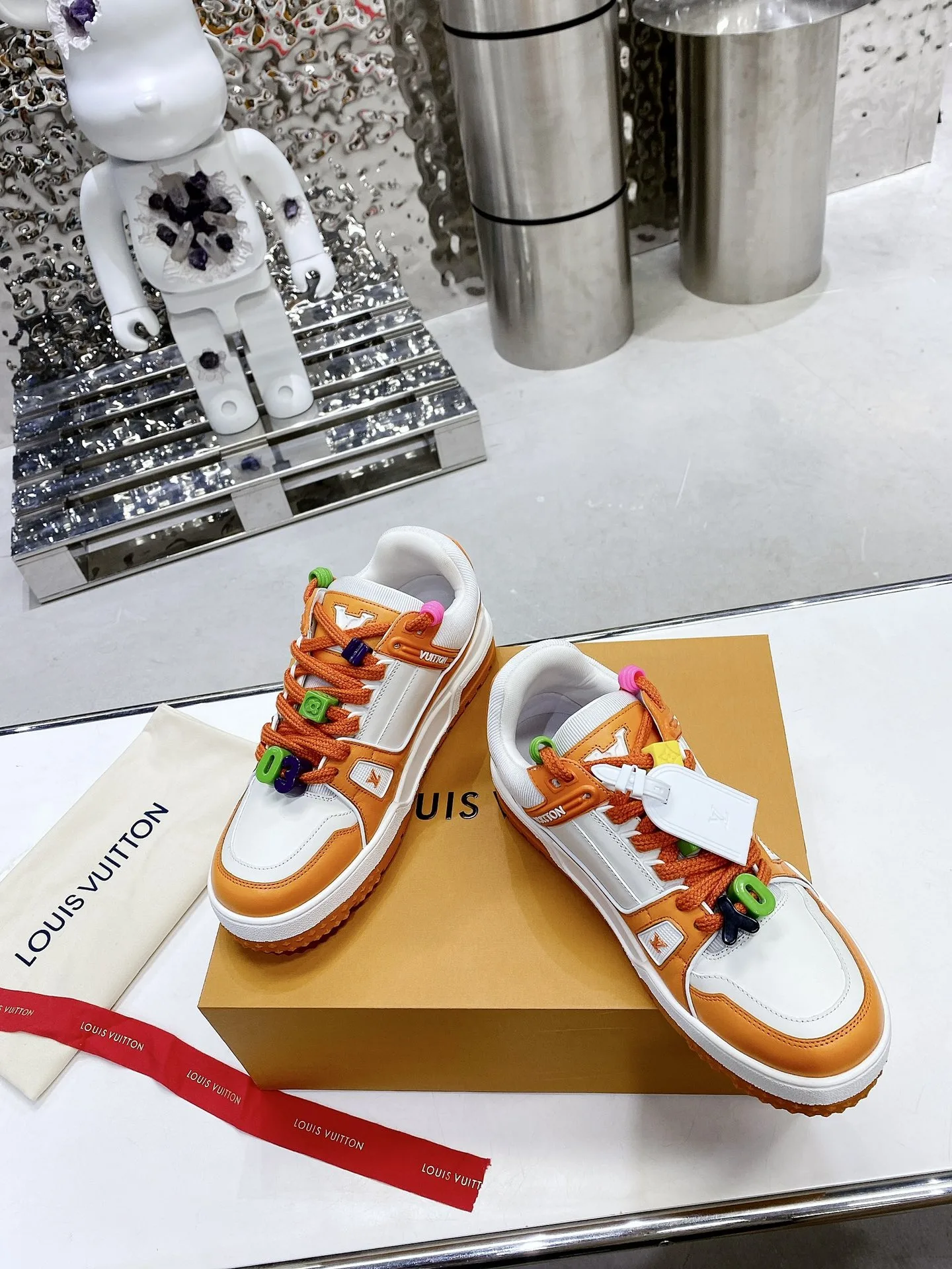 Louis Vuitton LV