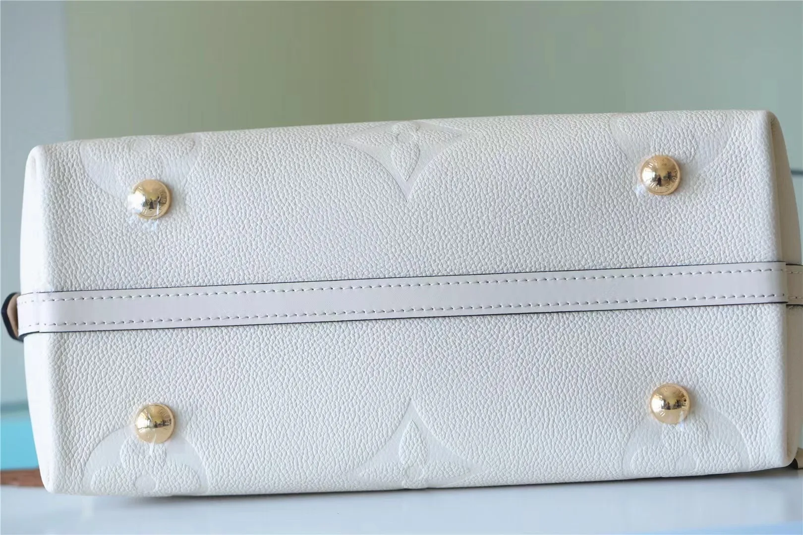 Louis Vuitton CarryAll PM Shoulder Bag / White Gold Hardware - Image 6