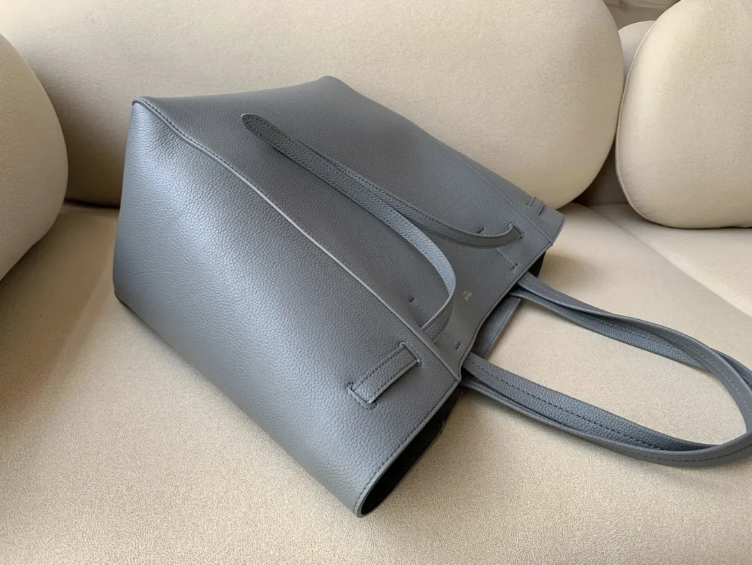 Celine Small Cabas Phantom In Soft Grained Grey / .10DC - Image 4