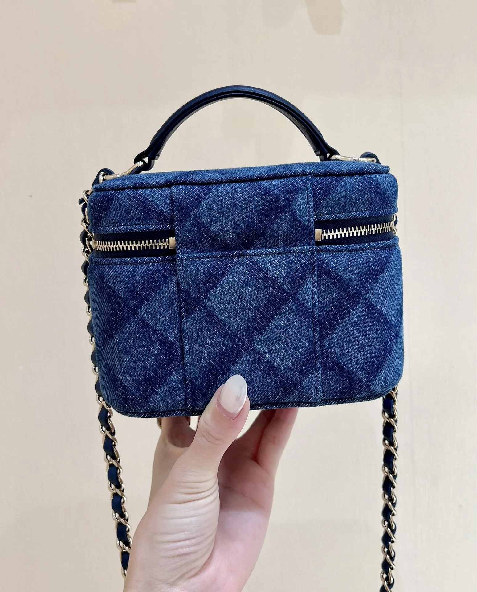 Chanel CC Denim Vanity Bag Dark Blue / - Image 4