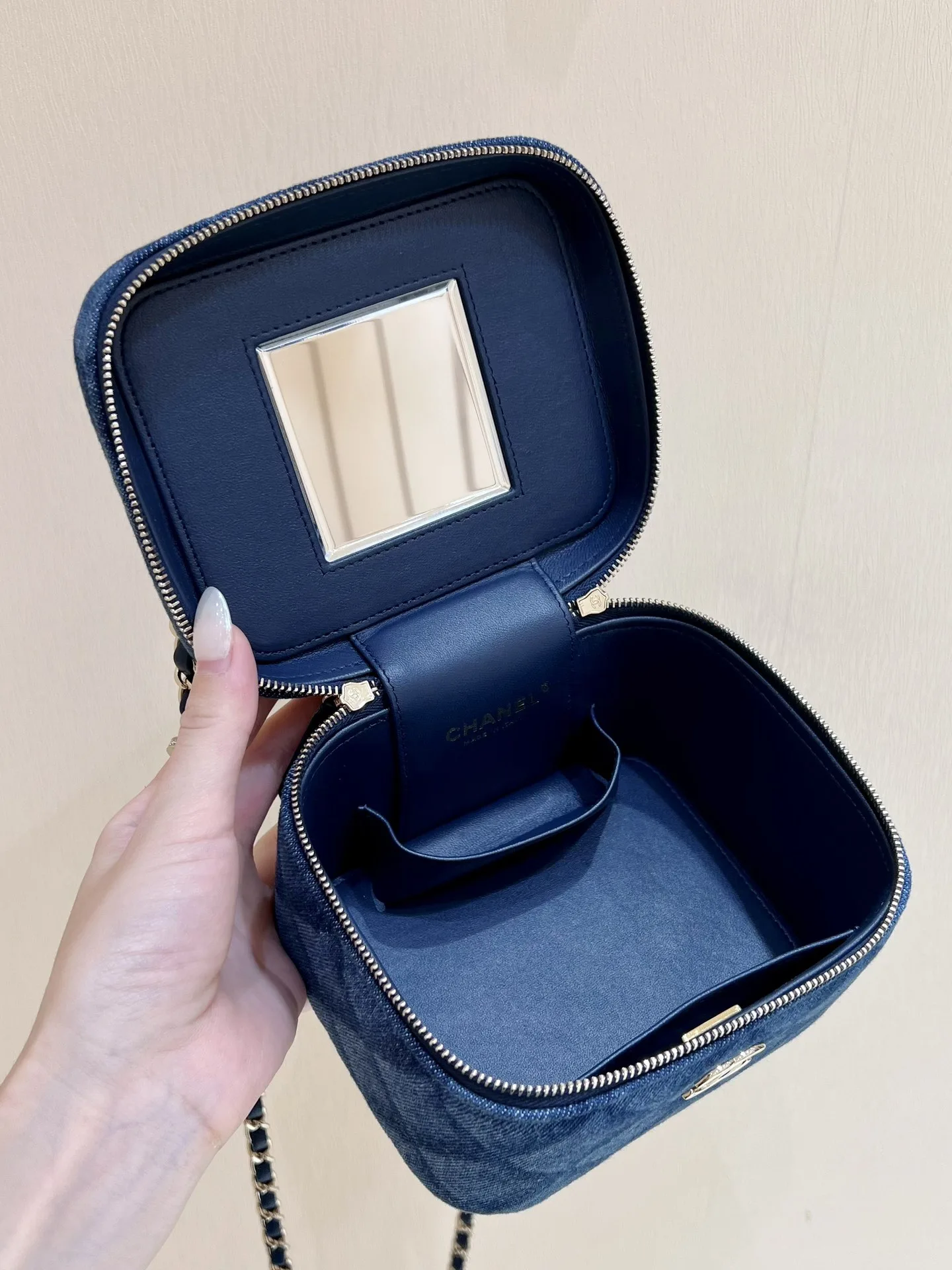 Chanel CC Denim Vanity Bag Dark Blue / - Image 5
