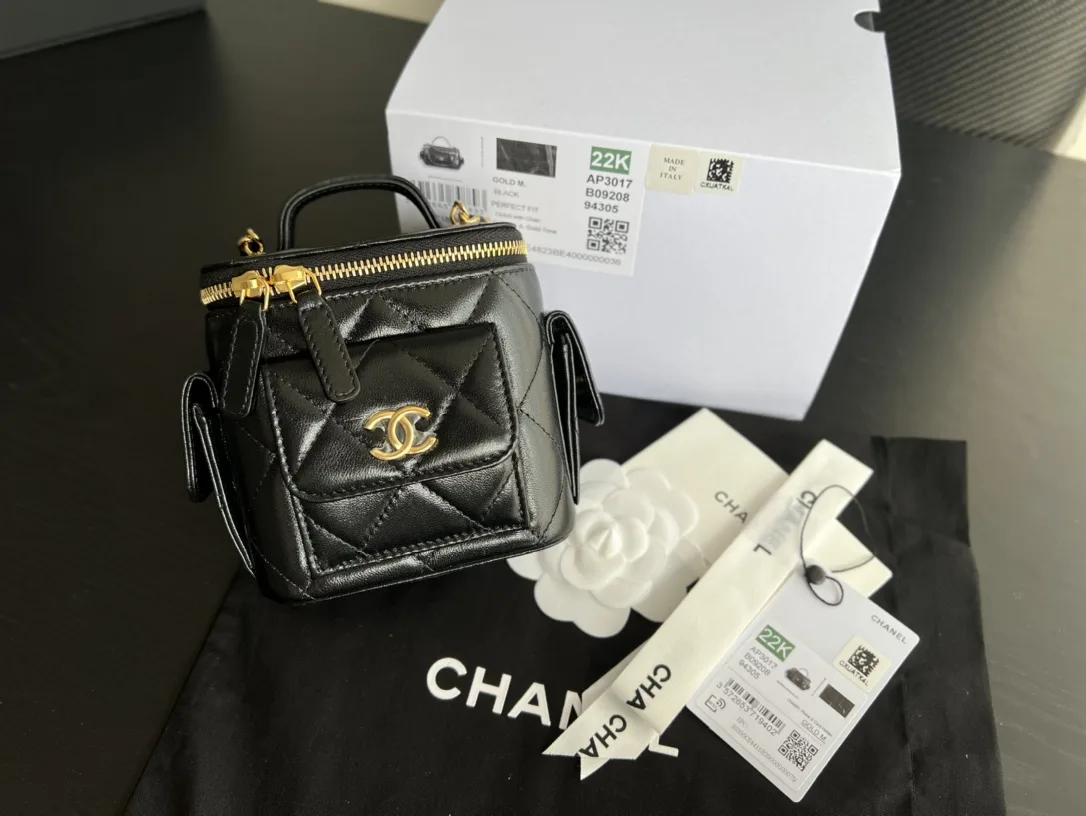 Chanel CC Vanity With Chain Bag Black / - Image 5