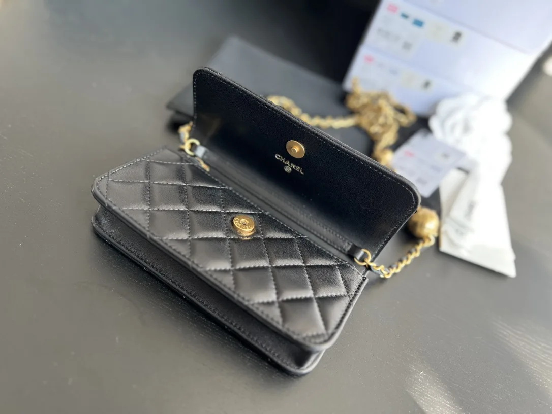 Chanel CC Wallet On Chain Bag Black / - Image 7