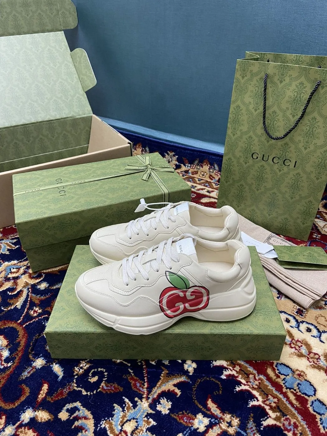 Gucci Men’s Rhyton