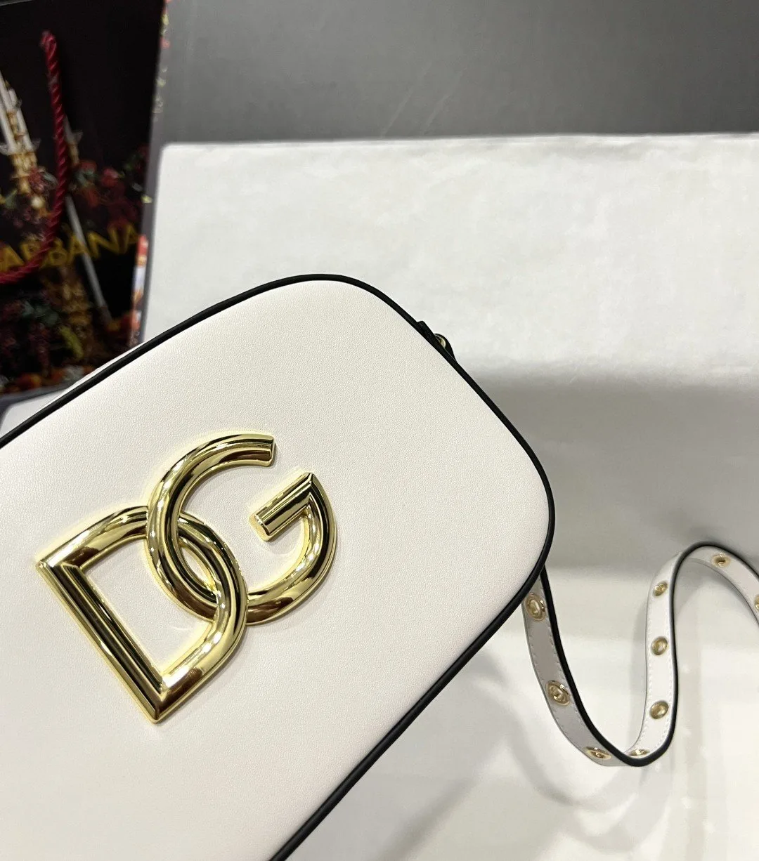 Dolce & Gabbana Crossbody 3.5 Bag White / DG BB7095AW57680002 - Image 3