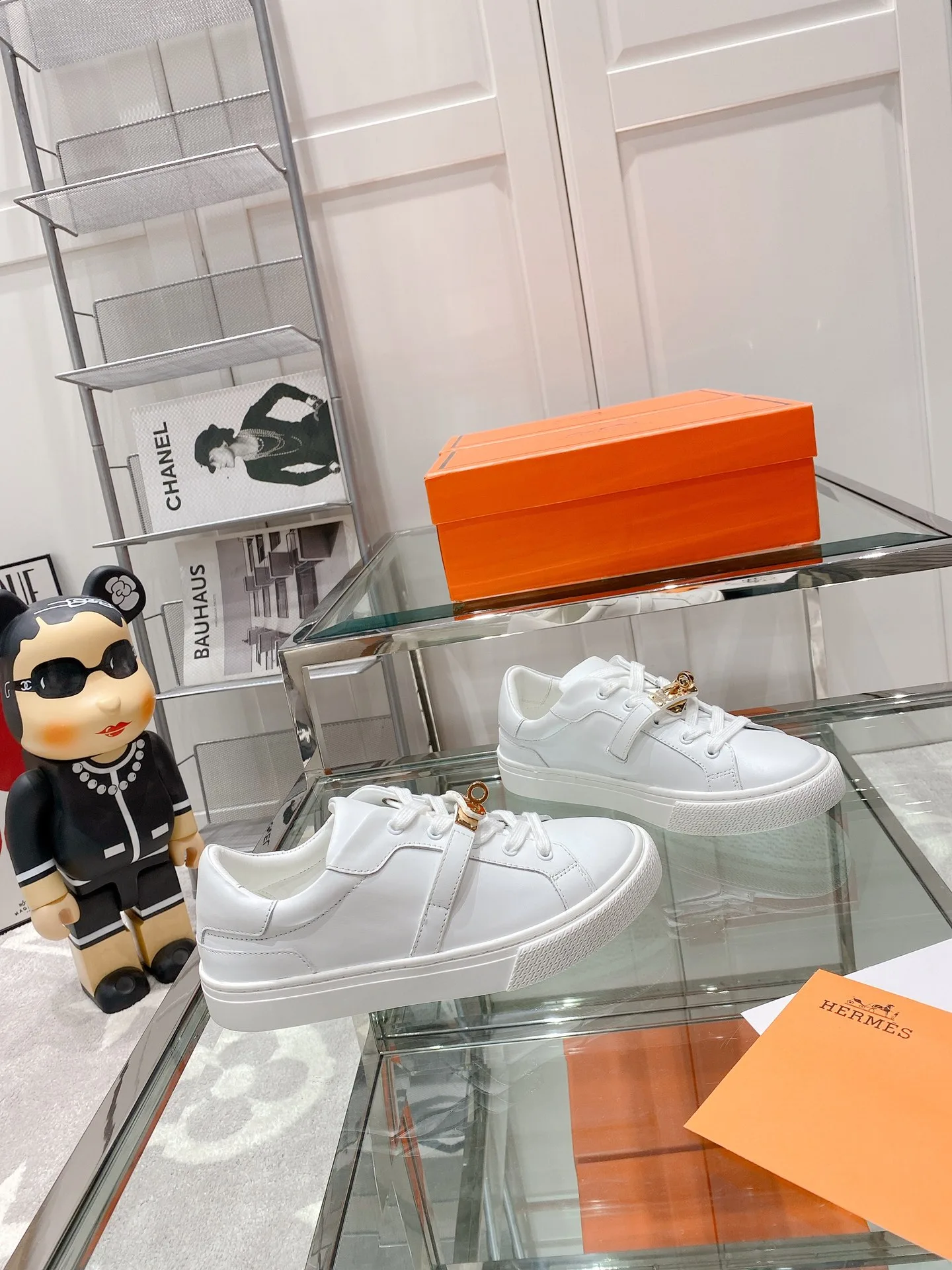 Hermes Day Sneaker White - Image 3