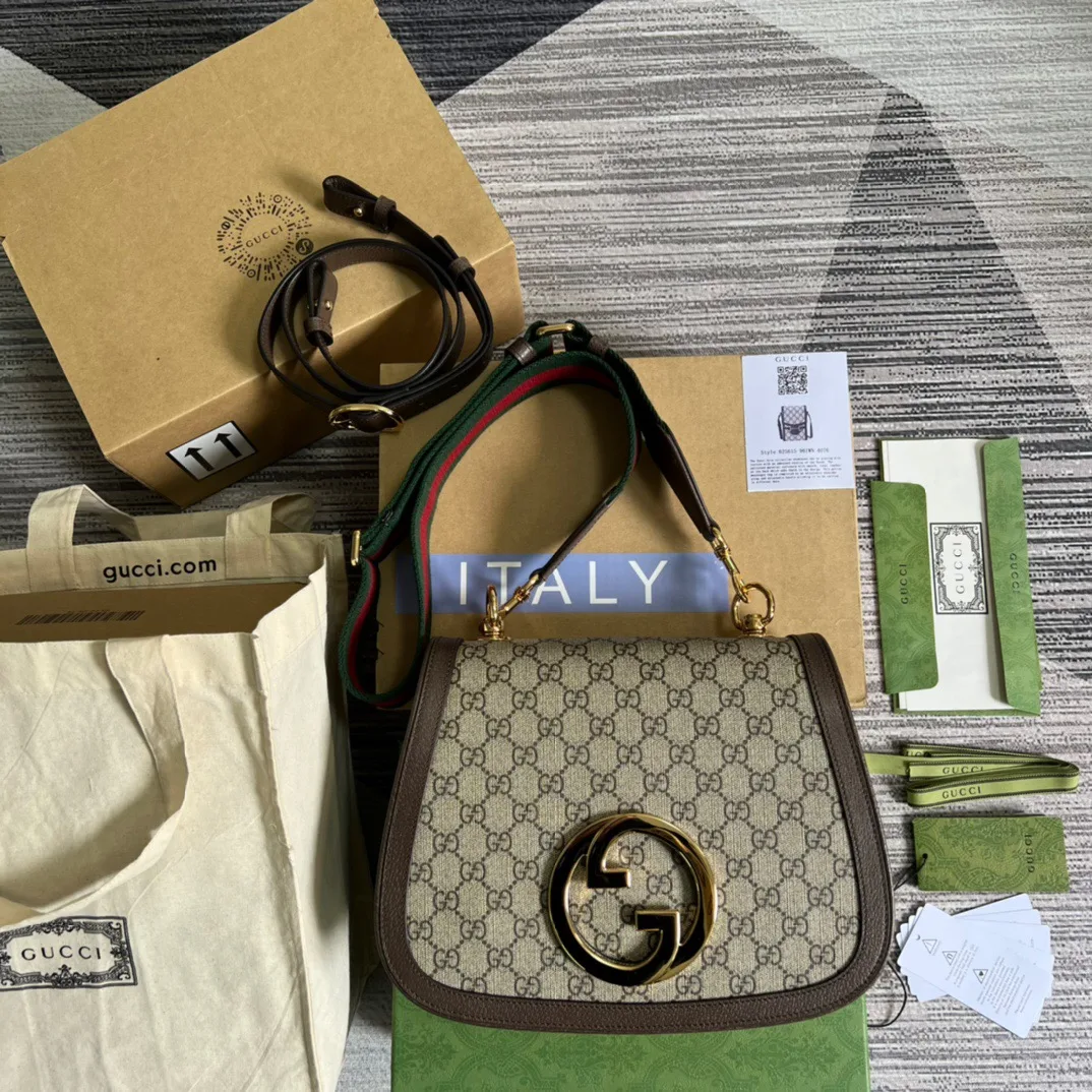 Gucci Blondie Medium Shoulder Bag / Beige/ Ebony GG Supreme Canvas Gold Hardware - Image 5