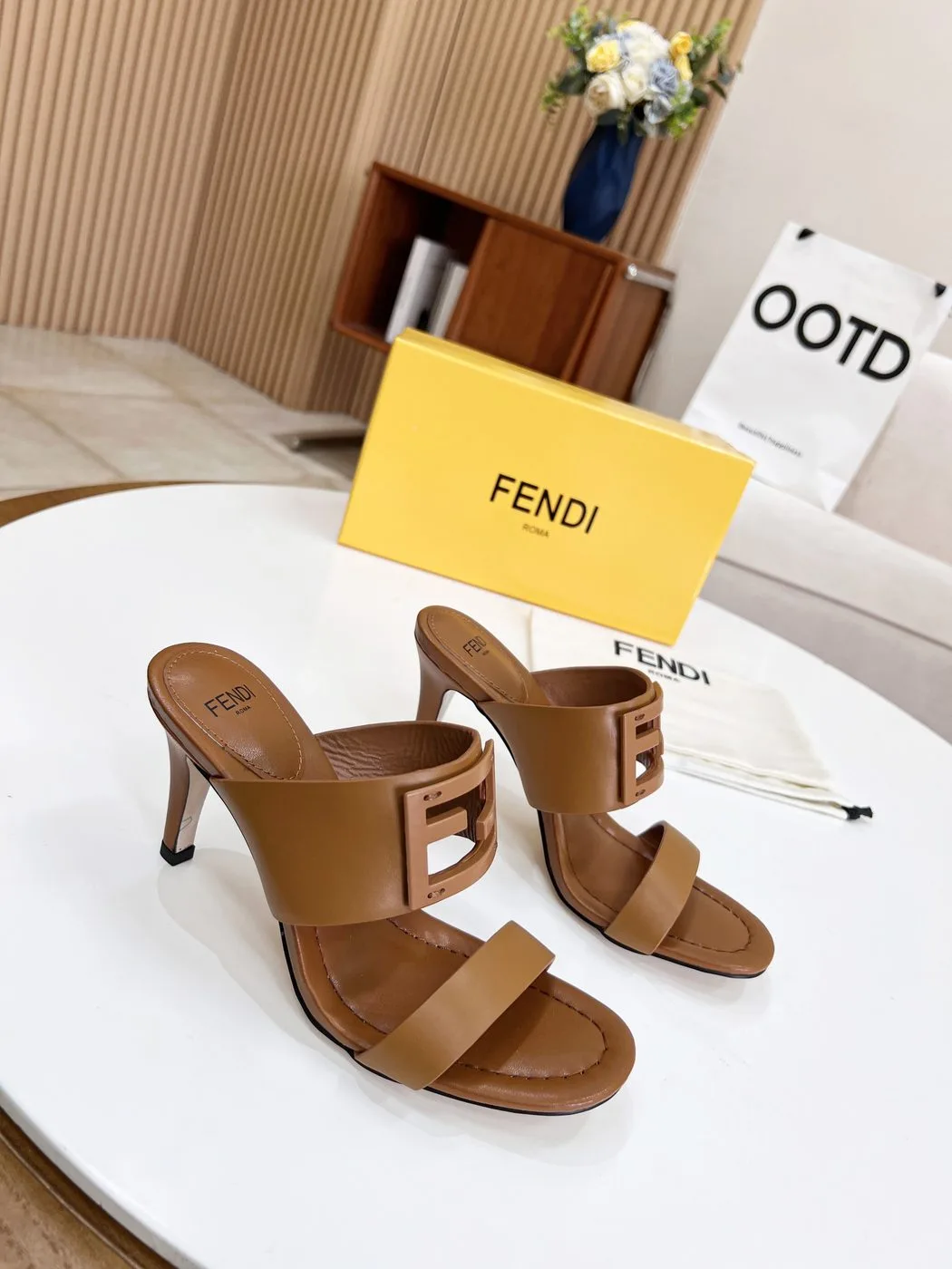 Fendi Baguette Brown Heels - Image 5