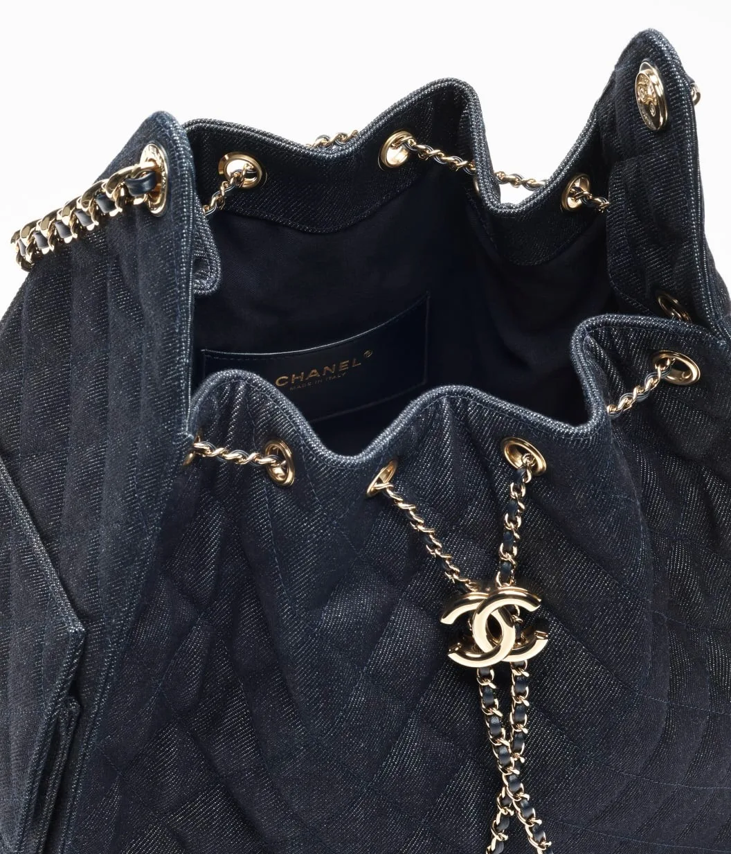 Chanel 25 Medium Shoulder Bag / Dark Blue Gold Hardware - Image 4