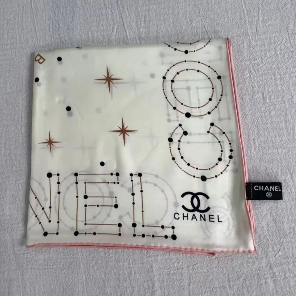Chanel 25C Coco Square Scarf White / - Image 2