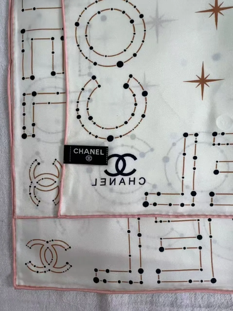 Chanel 25C Coco Square Scarf White / - Image 3