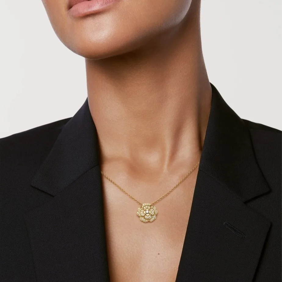 Alternative view of Chanel Bouton De Camélia Necklace Yellow Gold