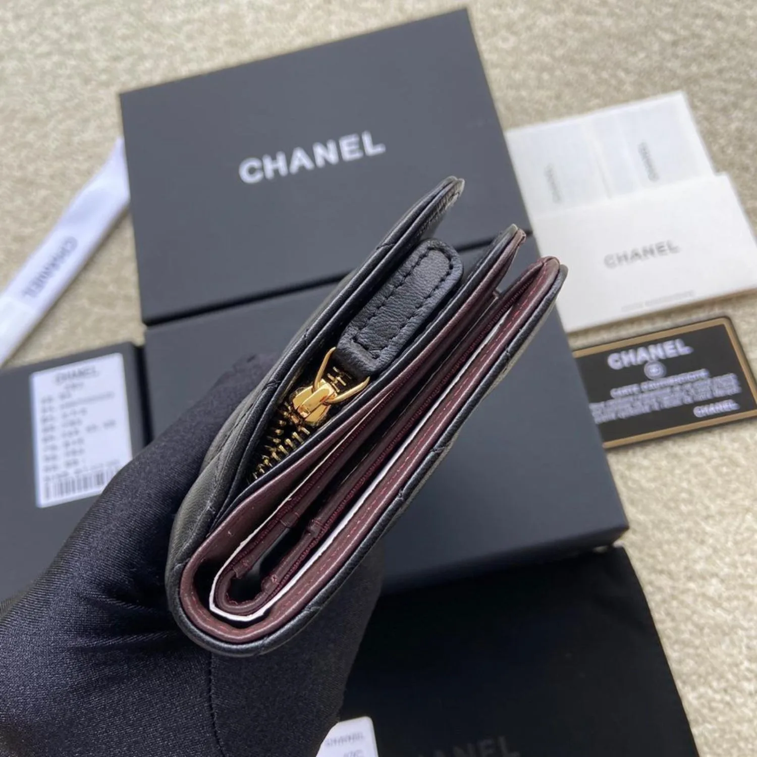 Chanel CC Lambskin Wallet Gold Hardware Black / - Image 7
