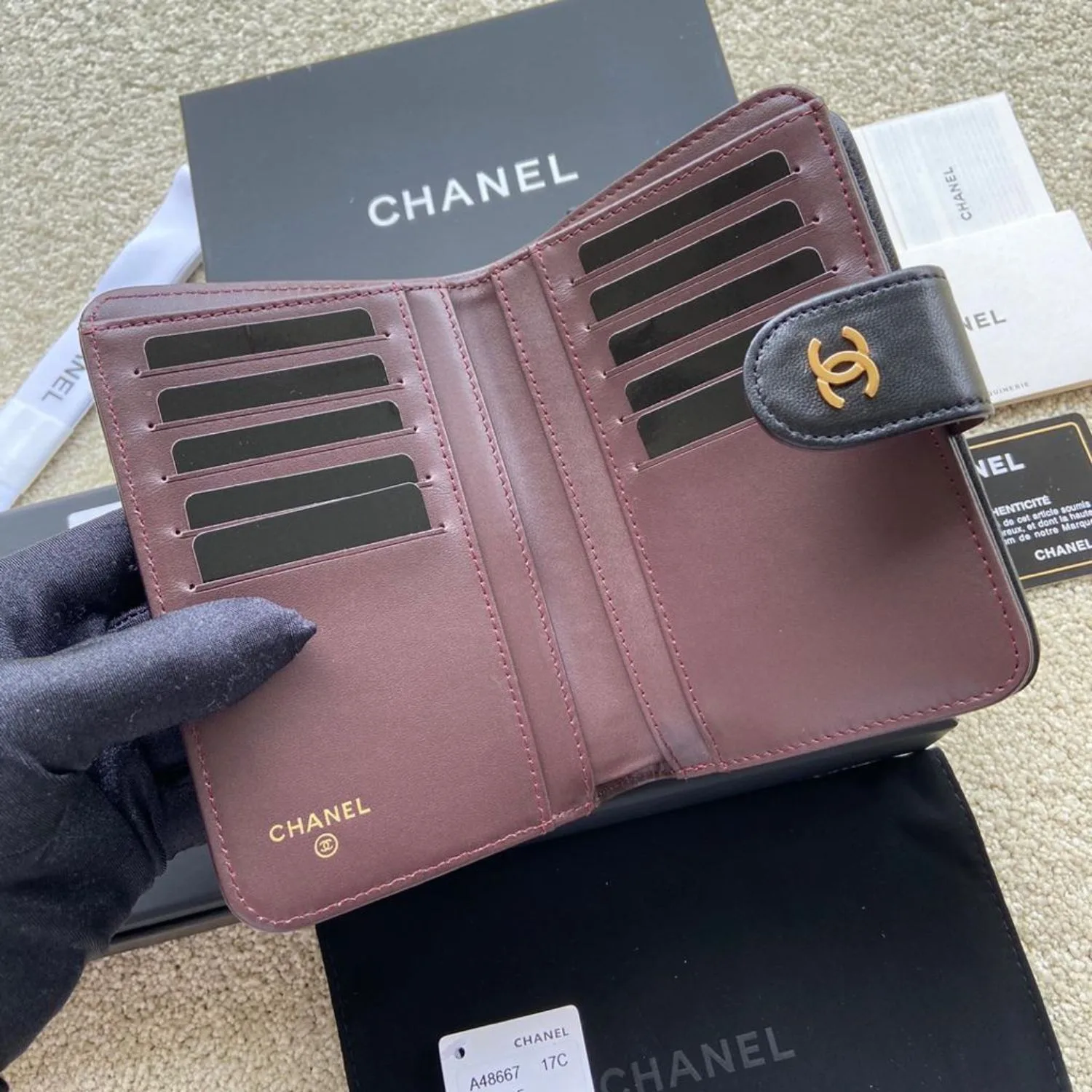 Chanel CC Lambskin Wallet Gold Hardware Black / - Image 9