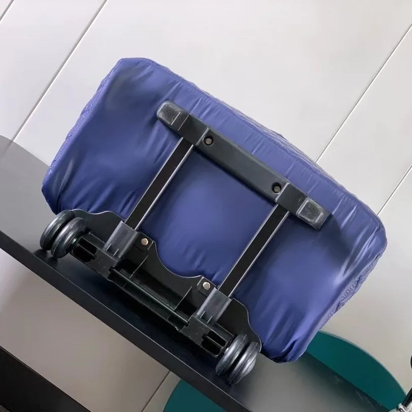 Chanel Classic Quilted Suitcase Blue / - Image 6