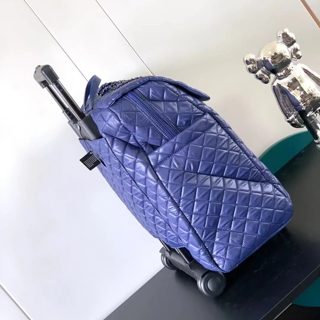 Chanel Classic Quilted Suitcase Blue / - Image 4