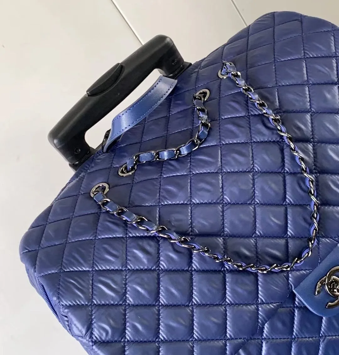 Chanel Classic Quilted Suitcase Blue / - Image 9
