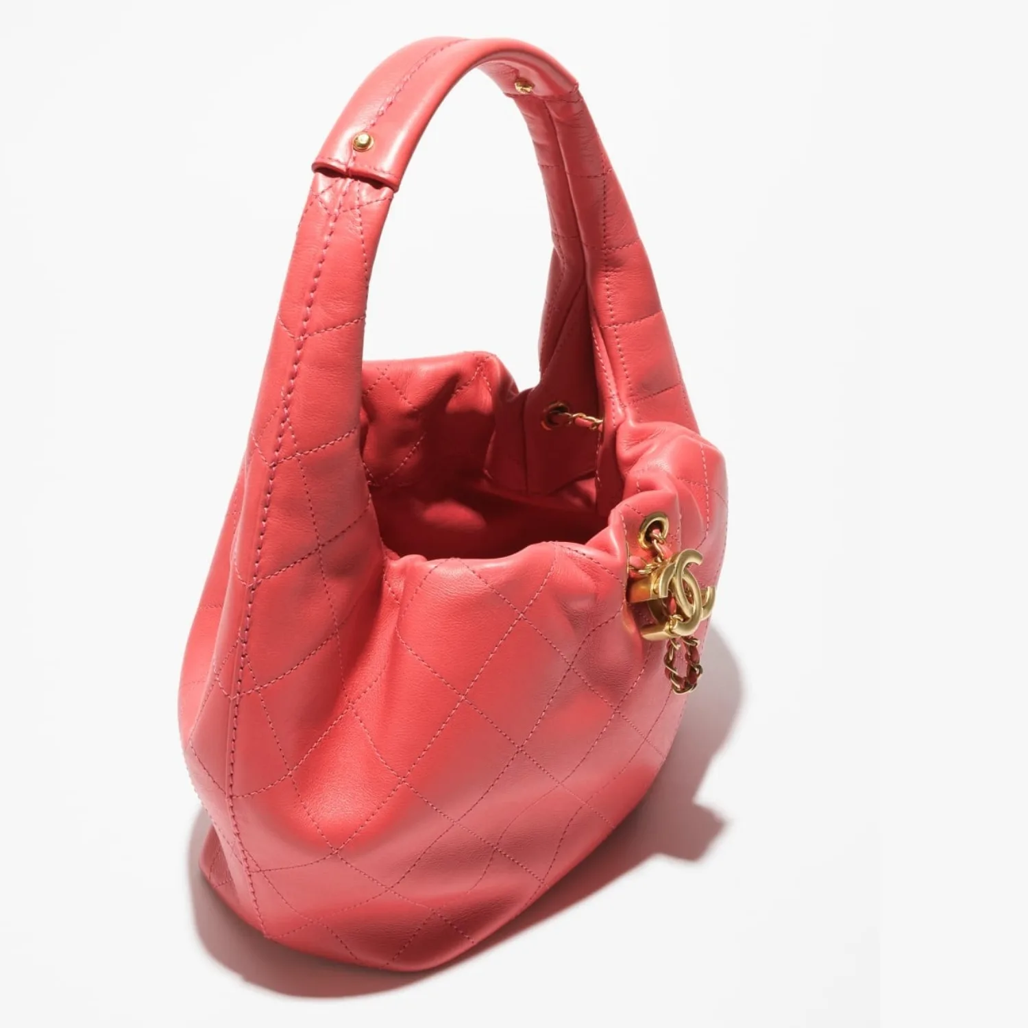 Chanel Hobo Handbag Coral / - Image 4
