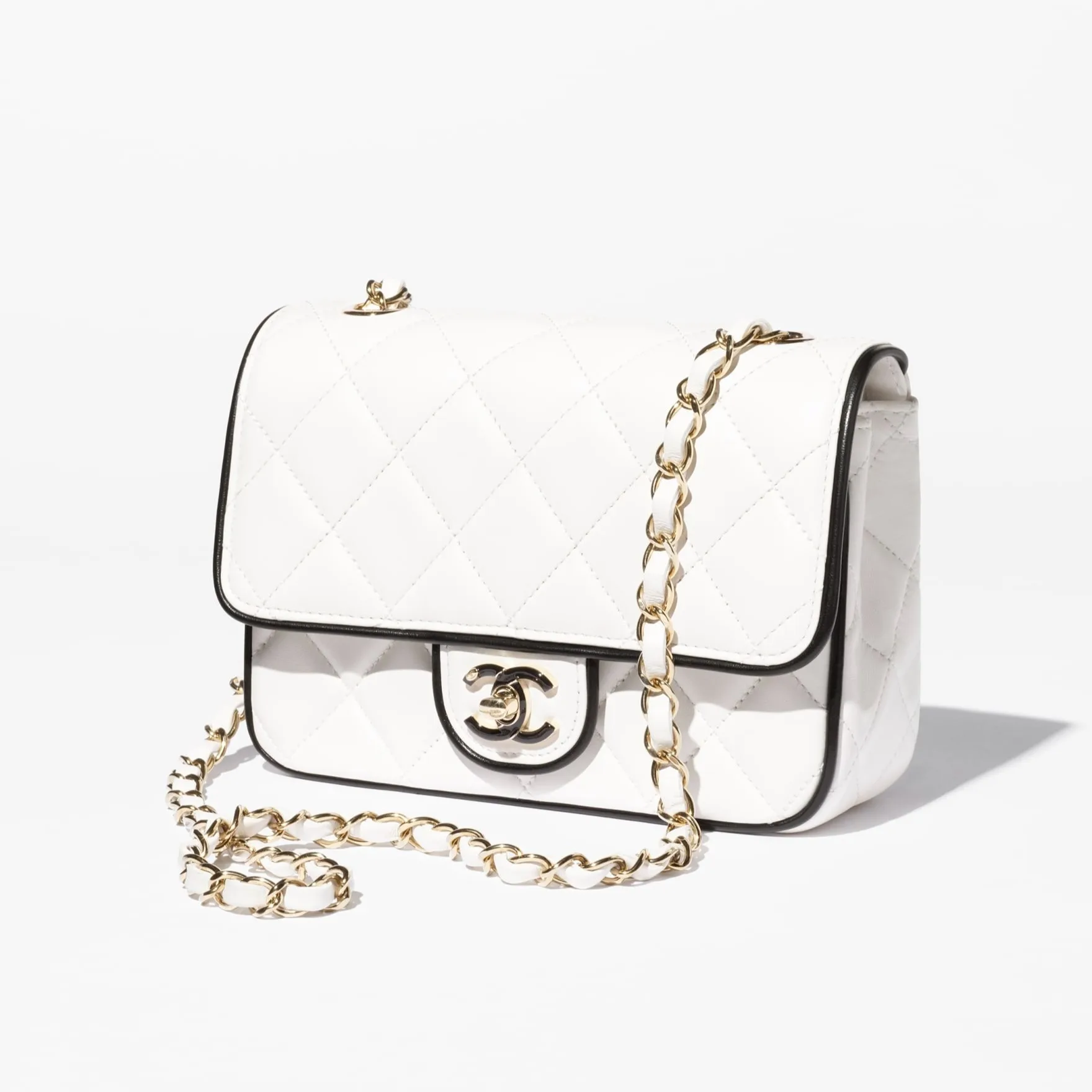Chanel Flap Bag Mini Crossbody / White/ Black Gold Hardware AS5151 NAFJQ - Image 3