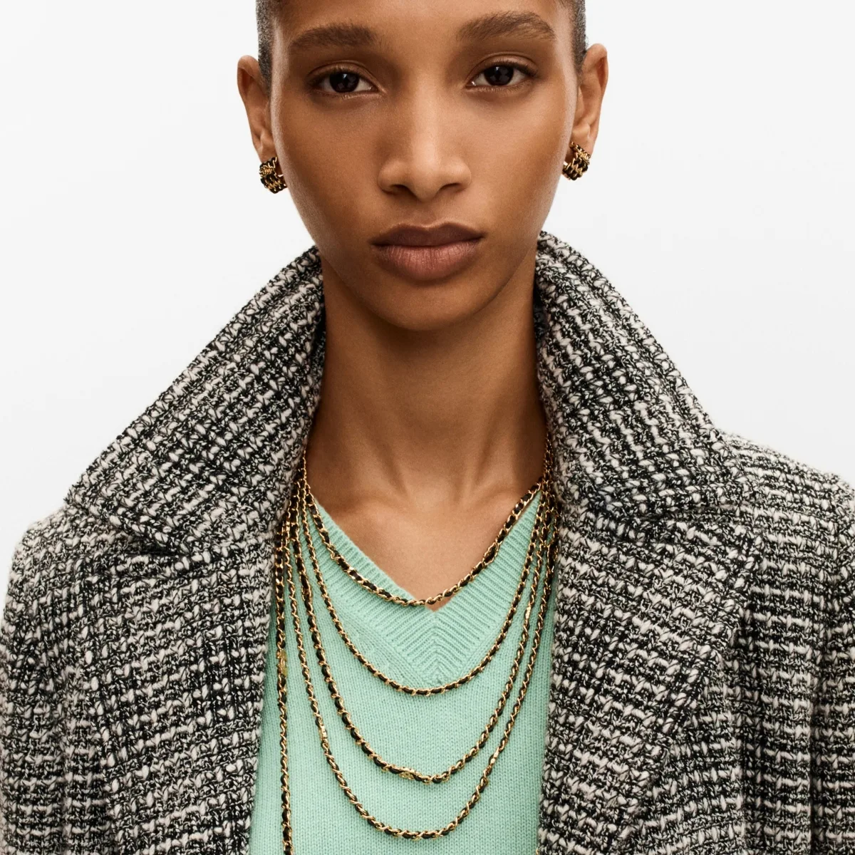 Chanel Necklace Gold Hardware - Image 2