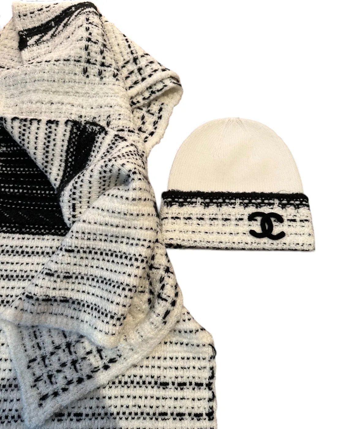 Chanel Scarf And Beanie Set In Black/White - Image 5