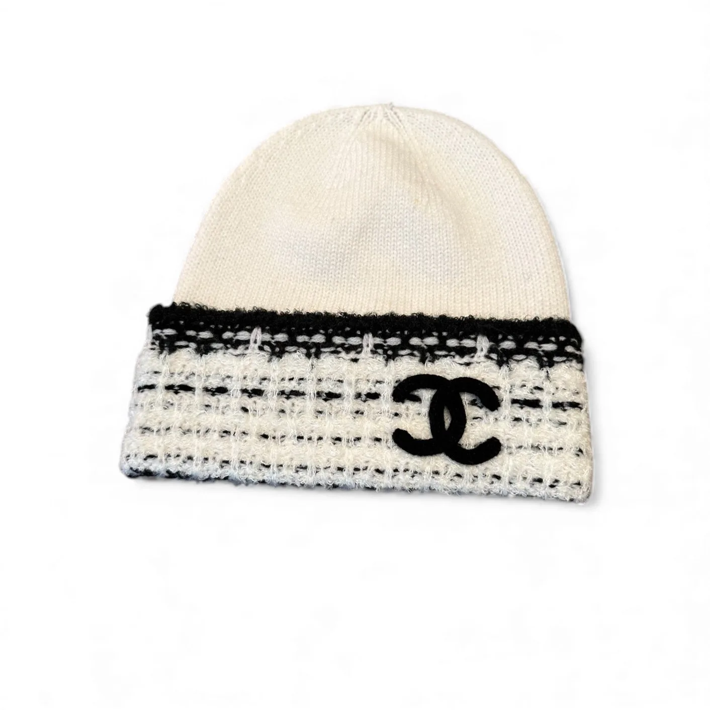 Chanel Scarf And Beanie Set In Black/White - Image 6