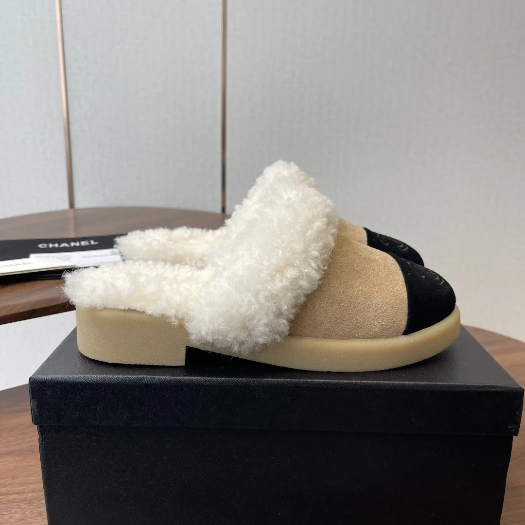 Chanel Shearling Two-Tone Mules Beige/Black - Image 10