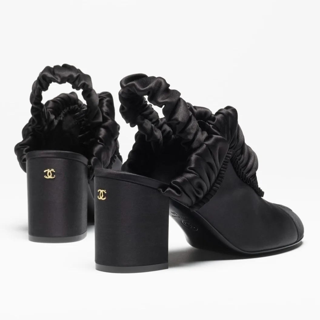 Chanel Slingbacks Black - Image 4