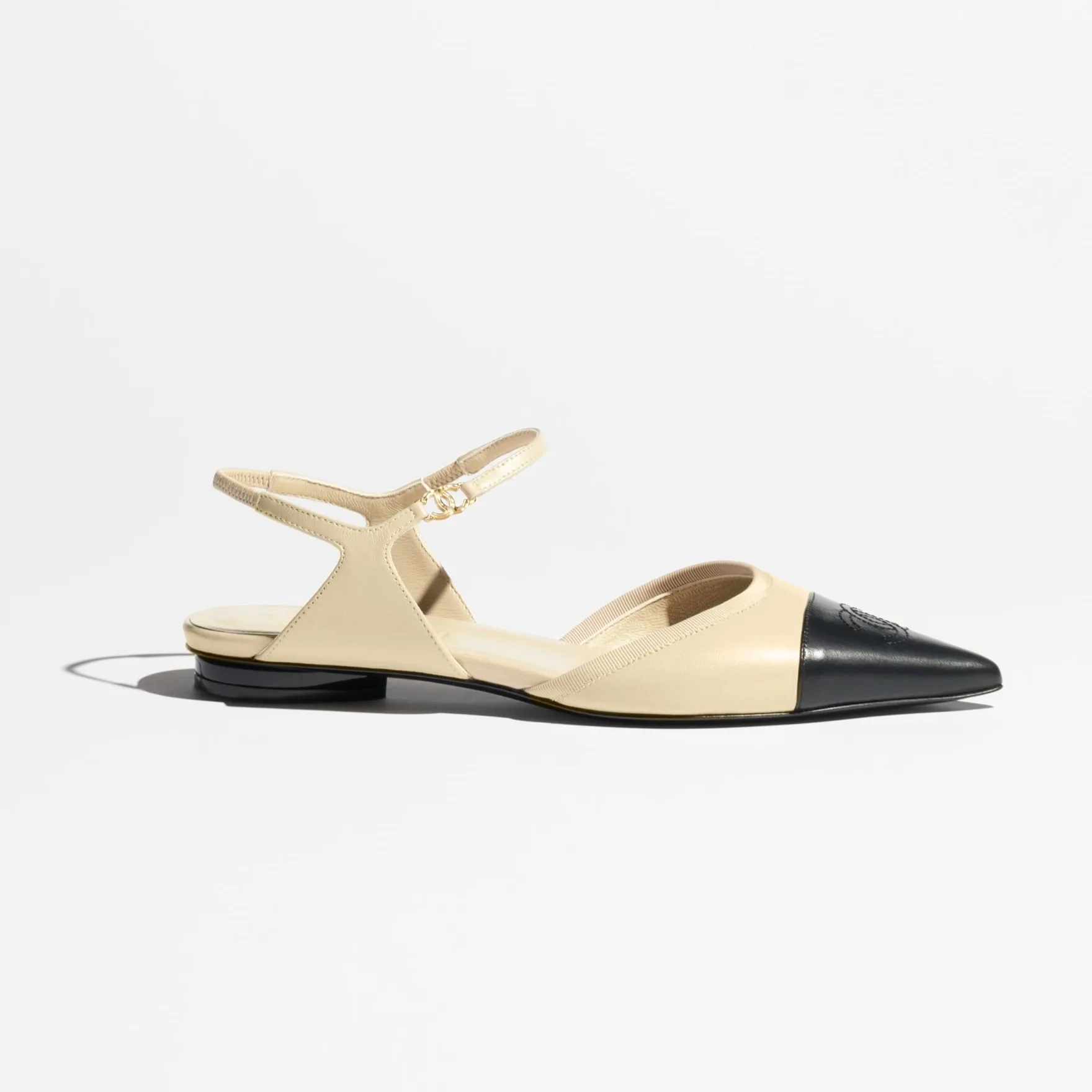 Chanel Slingbacks Beige/ Black --U7319 - Image 3
