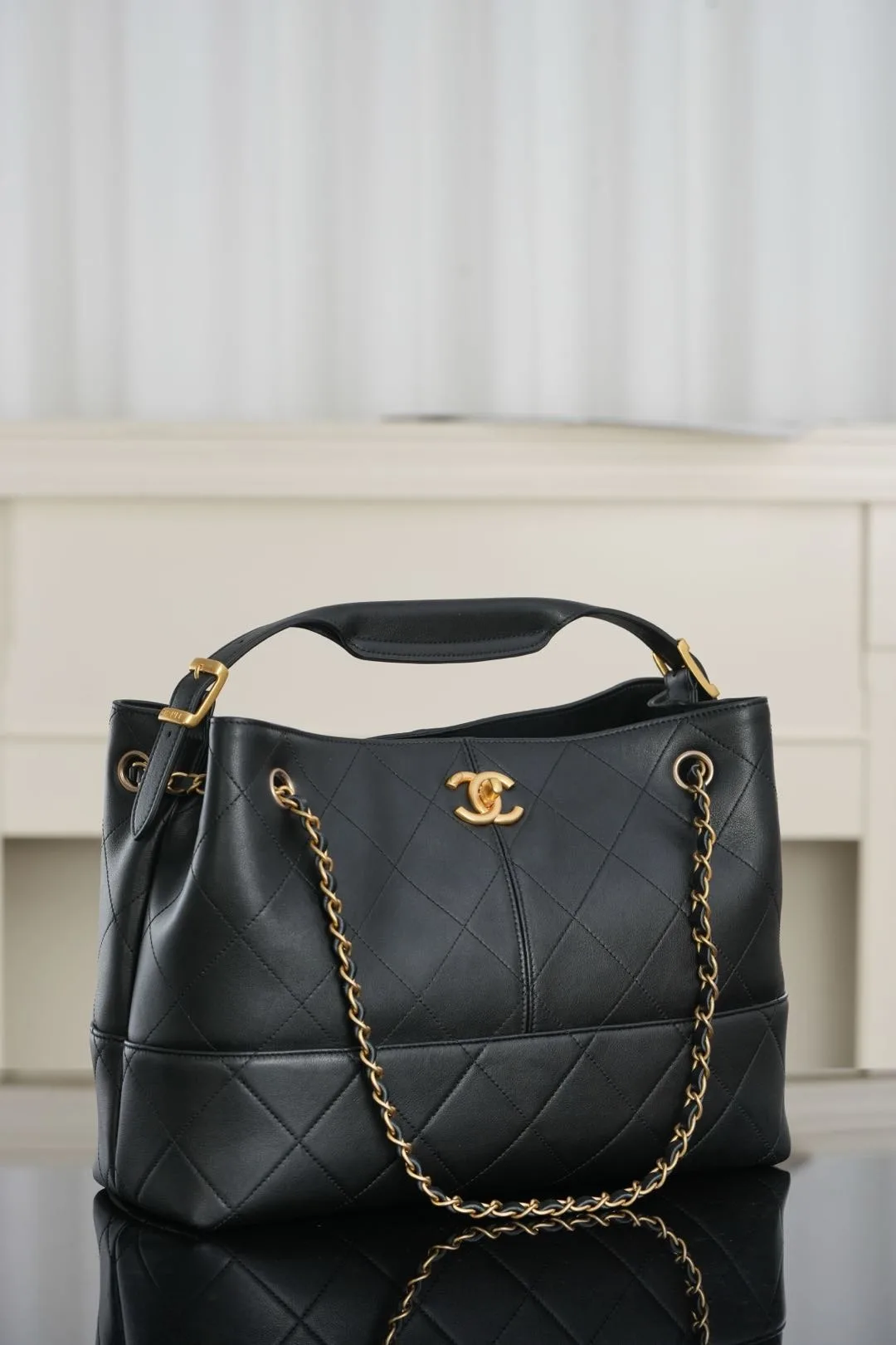 Chanel Shopping Small Tote Bag / Pink Gold Hardware - Image 4