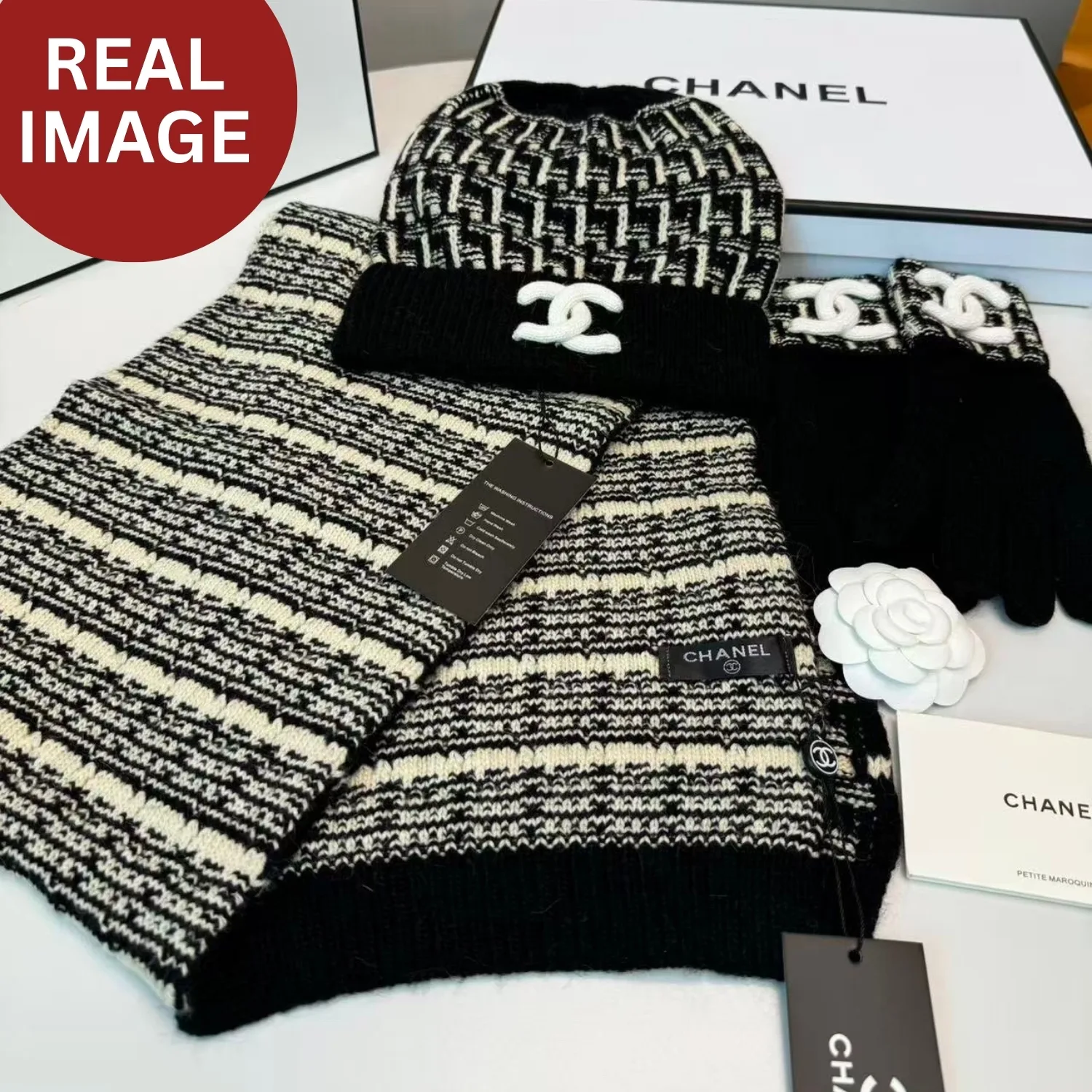 Chanel Winter Set Hat, Scarf And Gloves Black - Image 3