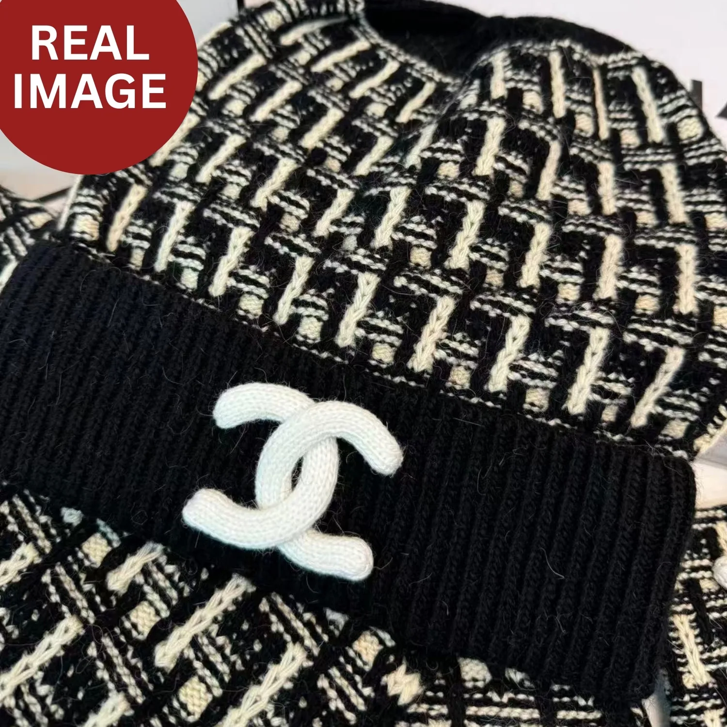 Chanel Winter Set Hat, Scarf And Gloves Black - Image 6