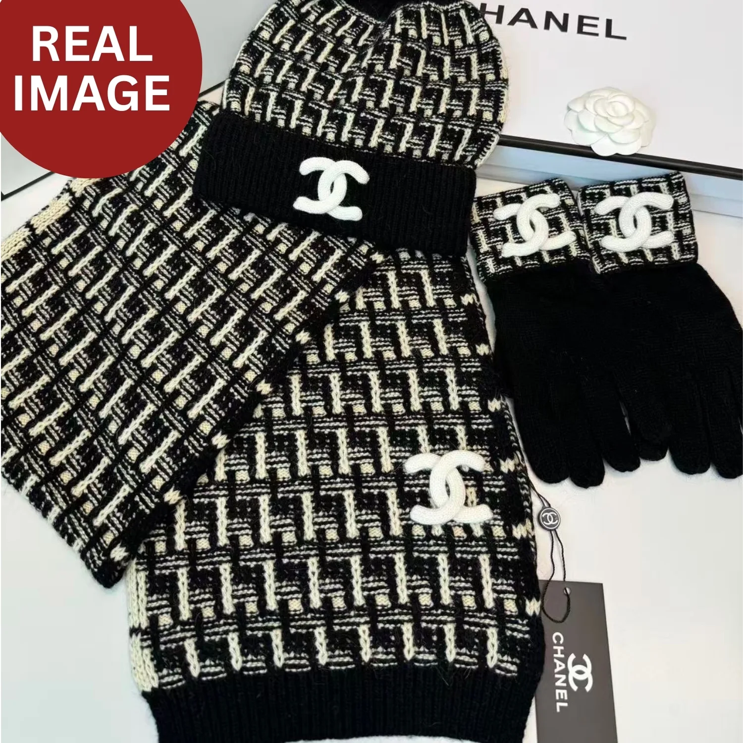 Chanel Winter Set Hat, Scarf And Gloves Black - Image 8