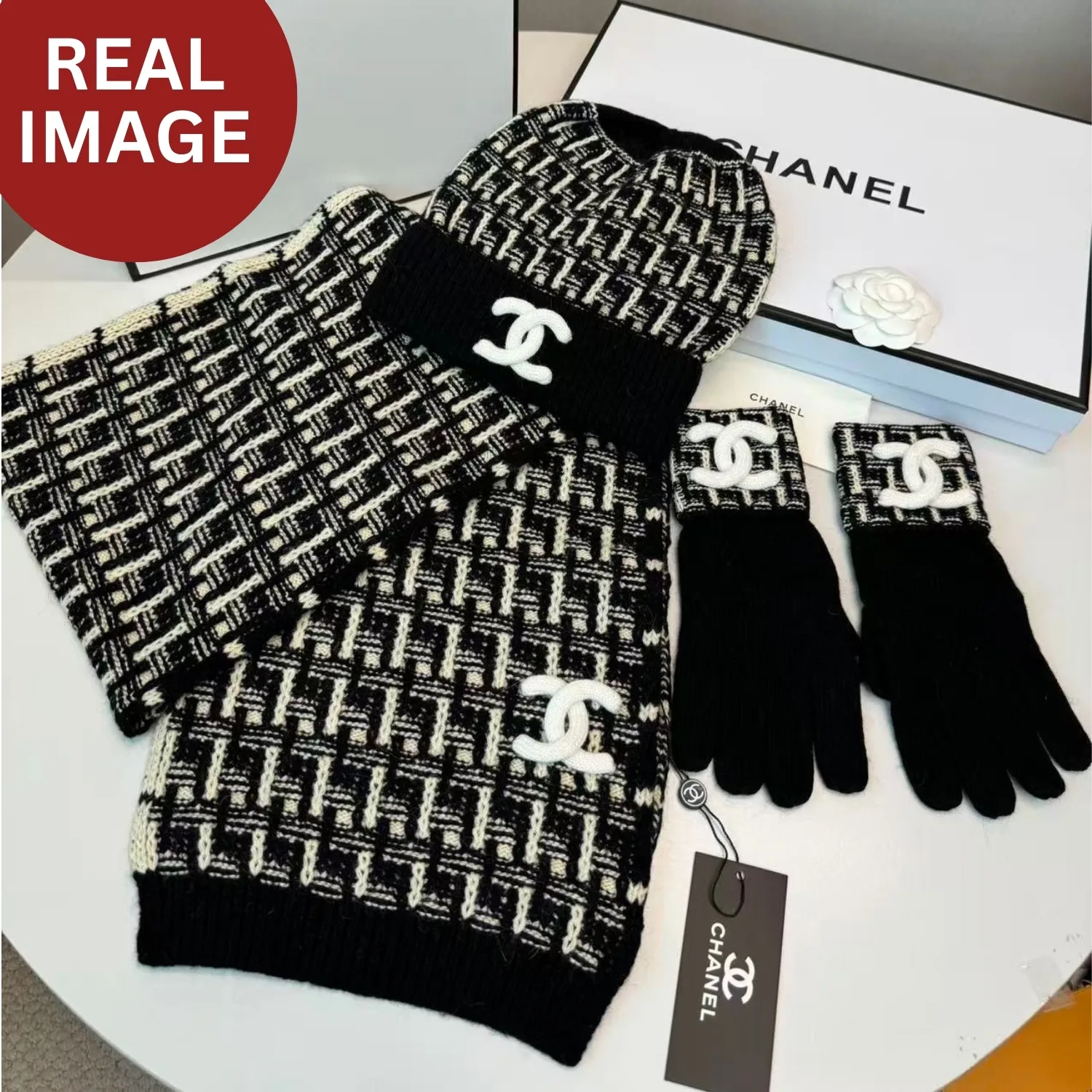 Chanel Winter Set Hat, Scarf And Gloves Black - Image 9