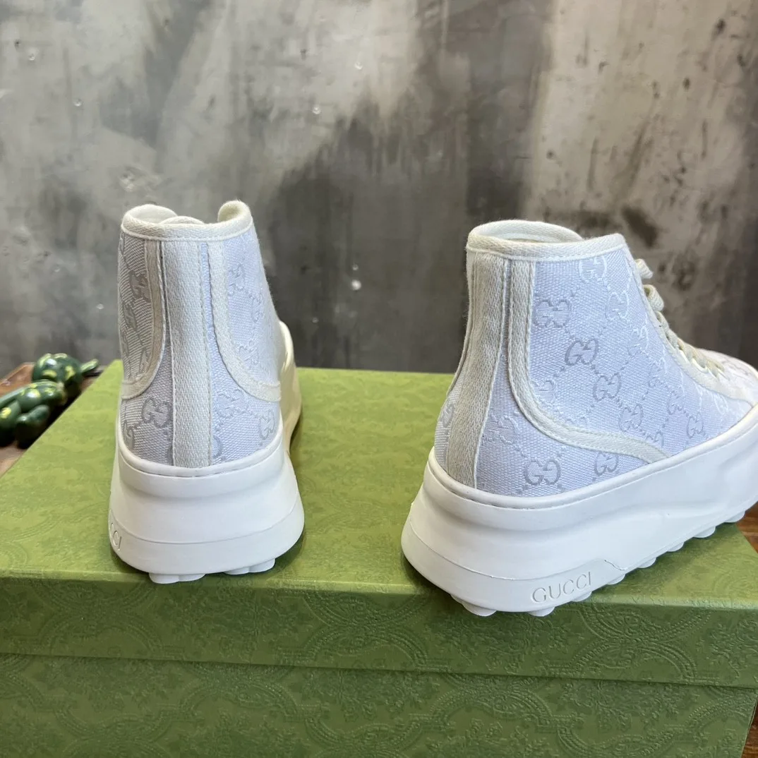 Gucci Chunky Sneaker Light Blue - Image 3